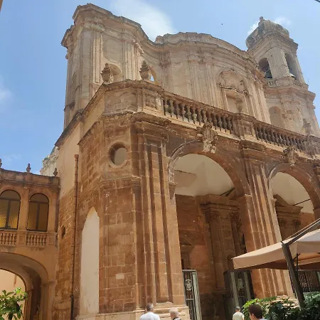 B&B Carlo's 3*